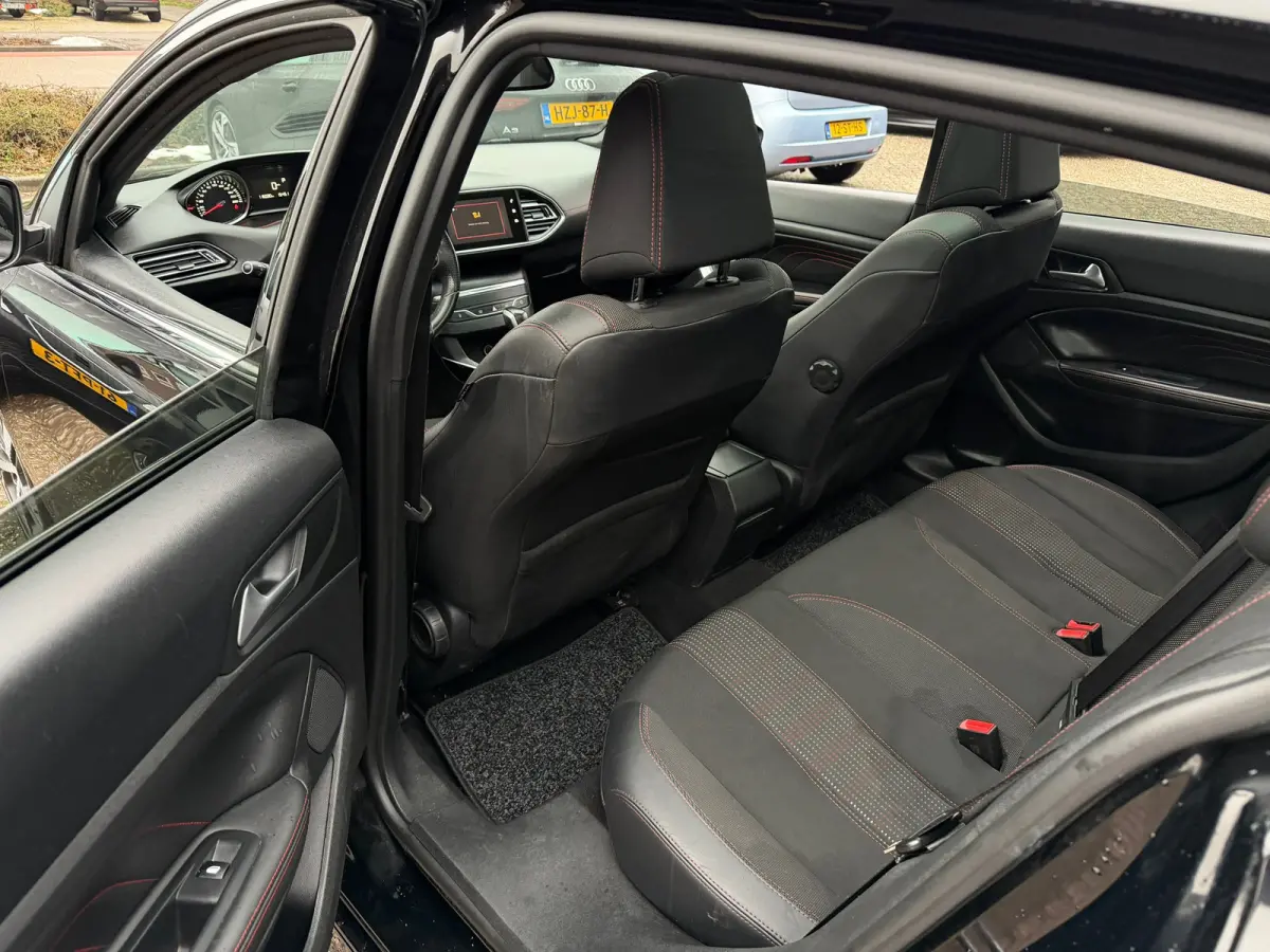 1.2 PureTech Allure GT-Line|Pano|Automaat|Navi|Carplay|