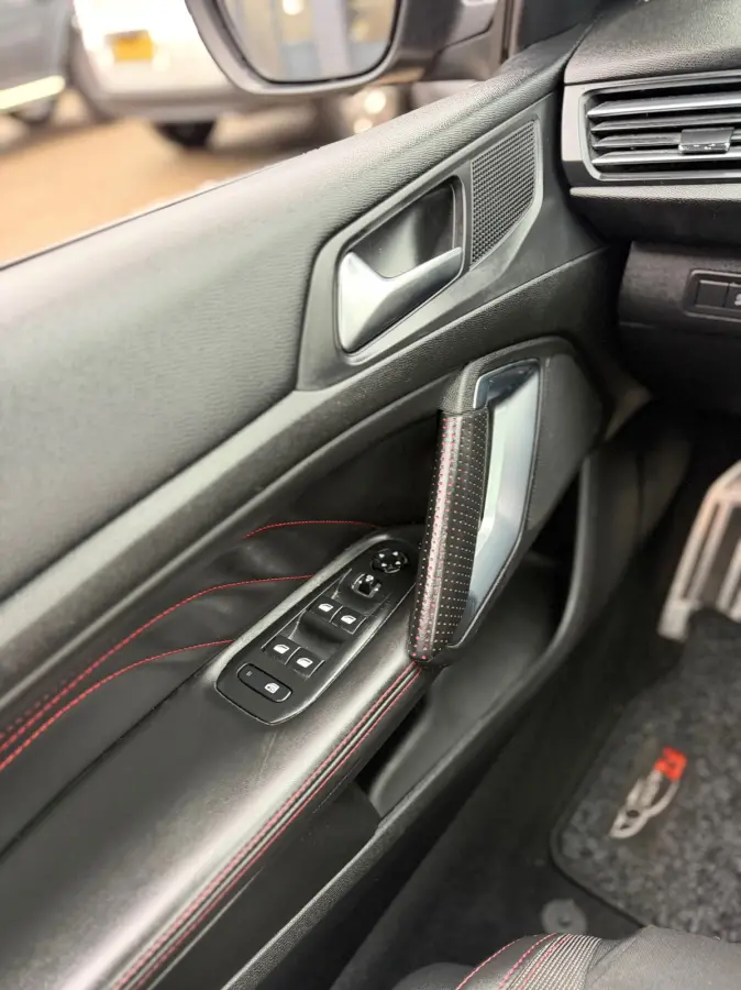 1.2 PureTech Allure GT-Line|Pano|Automaat|Navi|Carplay|