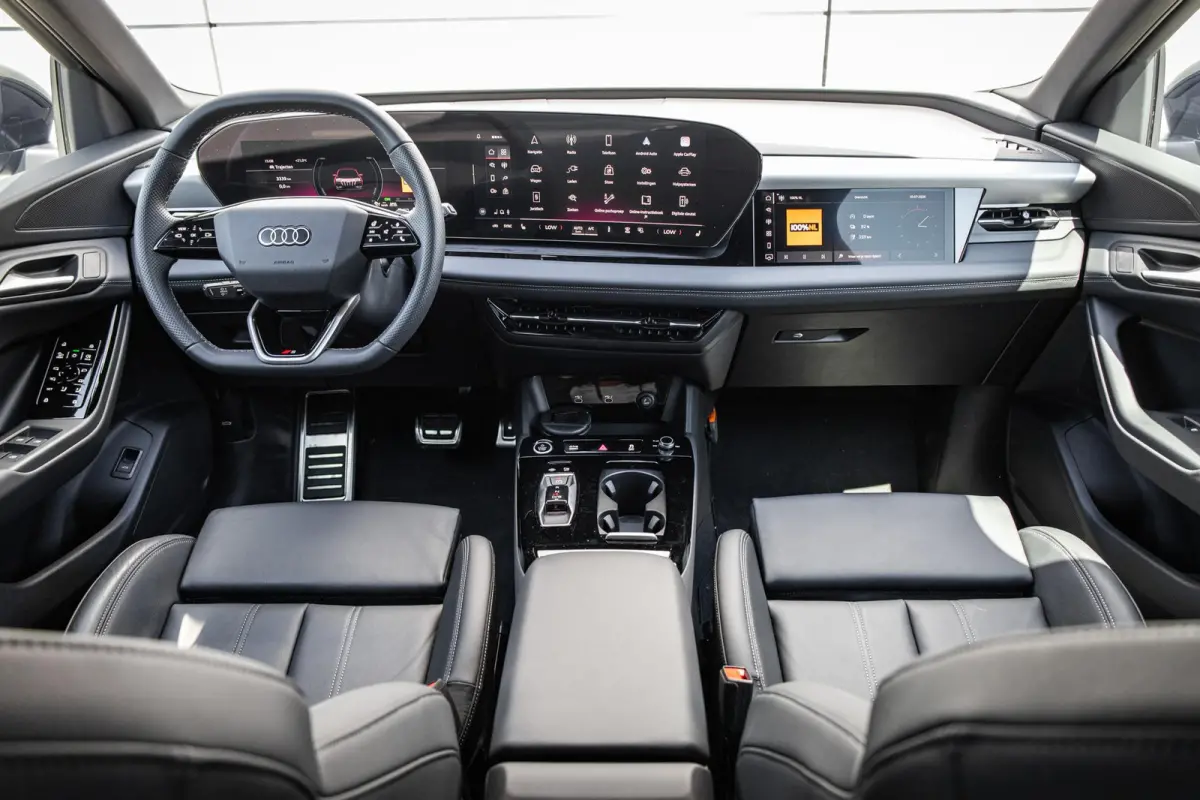 252pk S edition 83 kWh | 22" Velgen | Trekhaak | Bijrijdersscherm