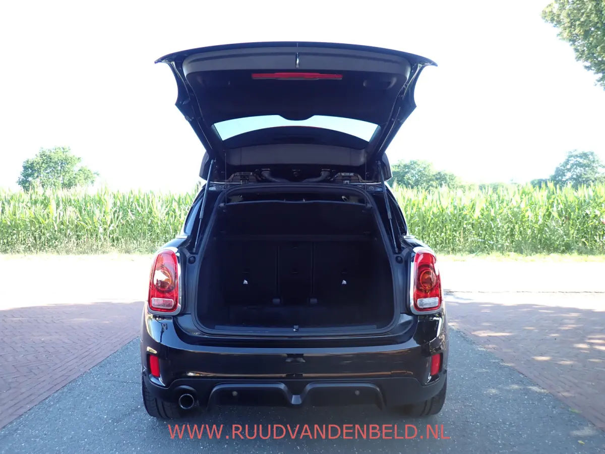 1.5 Cooper JCW-PACK / HARMON&KARDON / CARPLAY / SPORTSTOEL /