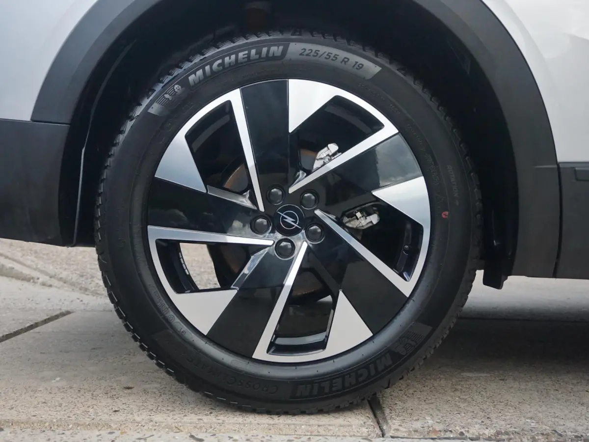 1.2 Turbo Hybrid GS Panoramadak