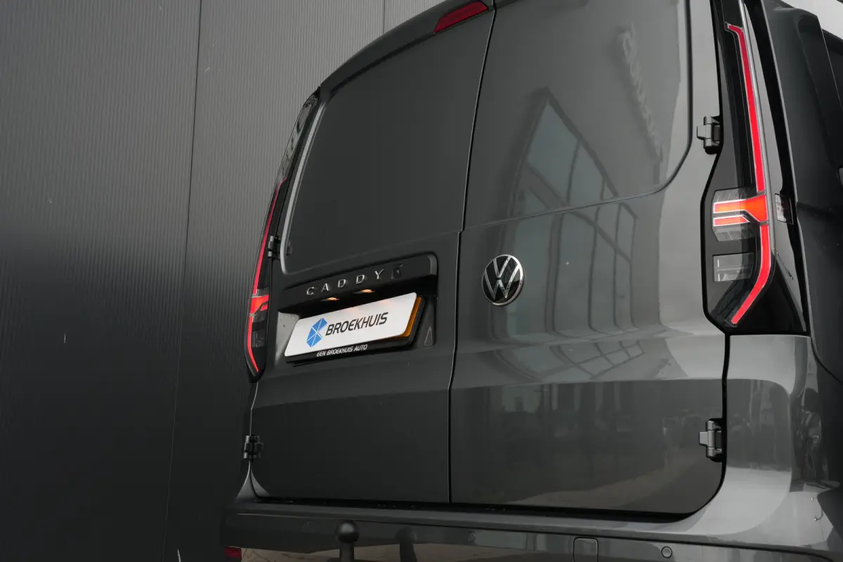 Maxi 2.0 TDI 1st | DSG 122 pk | Led | Digitaal Display | Trekhaak | Camera | Side Bars