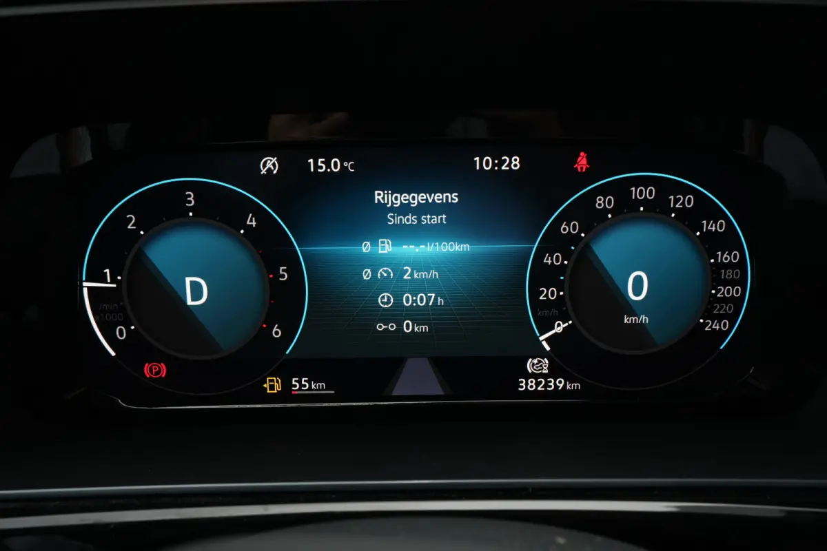 Maxi 2.0 TDI 1st | DSG 122 pk | Led | Digitaal Display | Trekhaak | Camera | Side Bars
