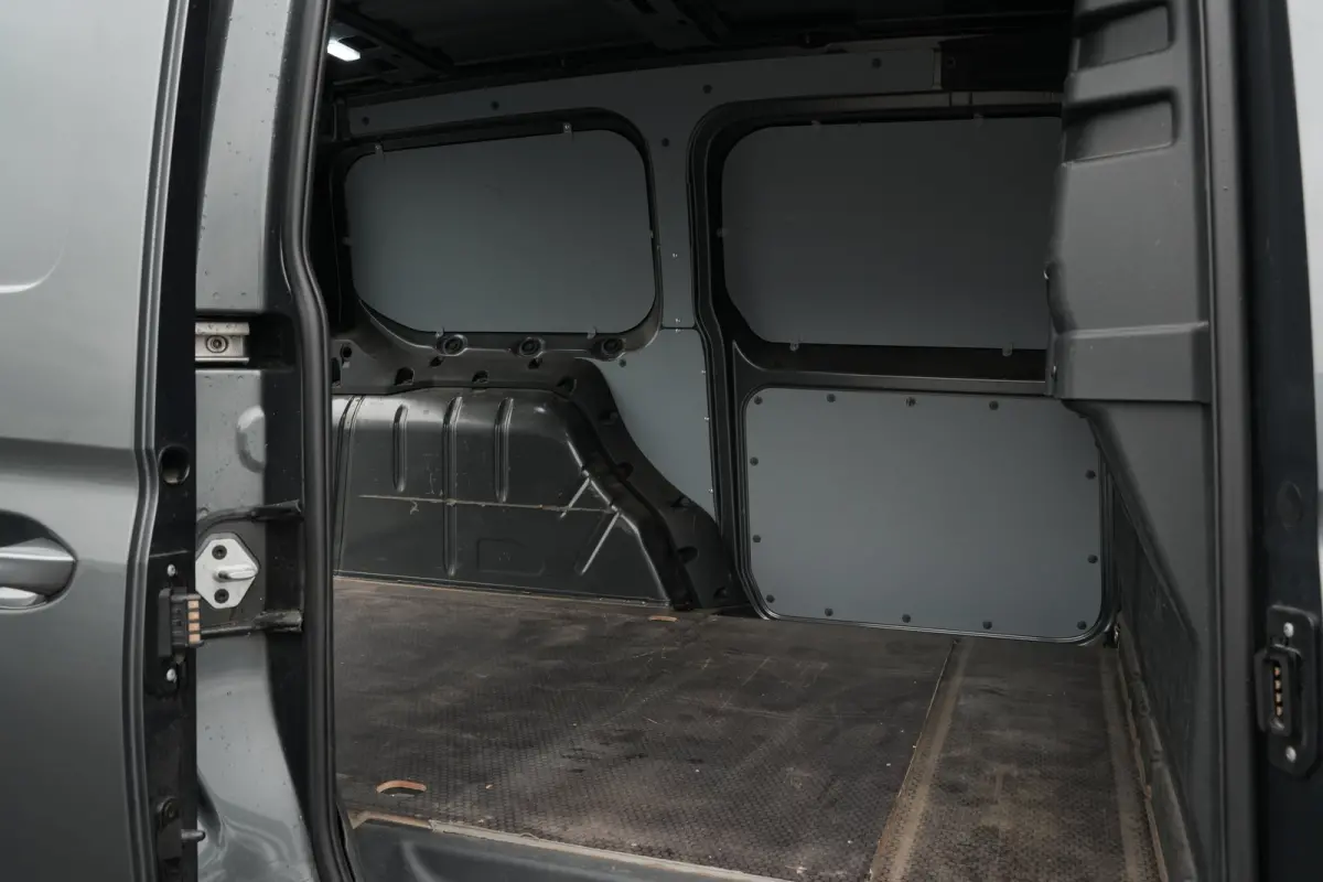 Maxi 2.0 TDI 1st | DSG 122 pk | Led | Digitaal Display | Trekhaak | Camera | Side Bars