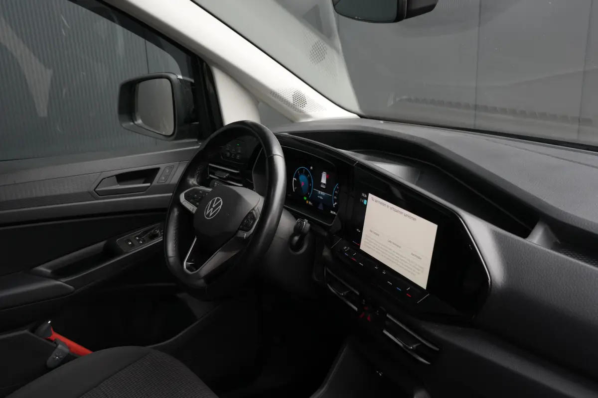 Maxi 2.0 TDI 1st | DSG 122 pk | Led | Digitaal Display | Trekhaak | Camera | Side Bars