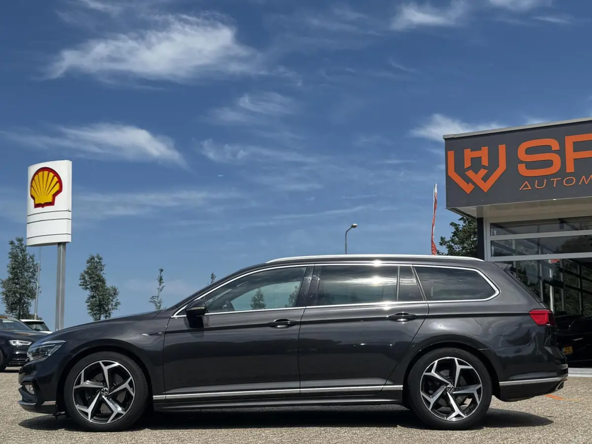 2.0TSI R-Line Business +|IQ|Trekha