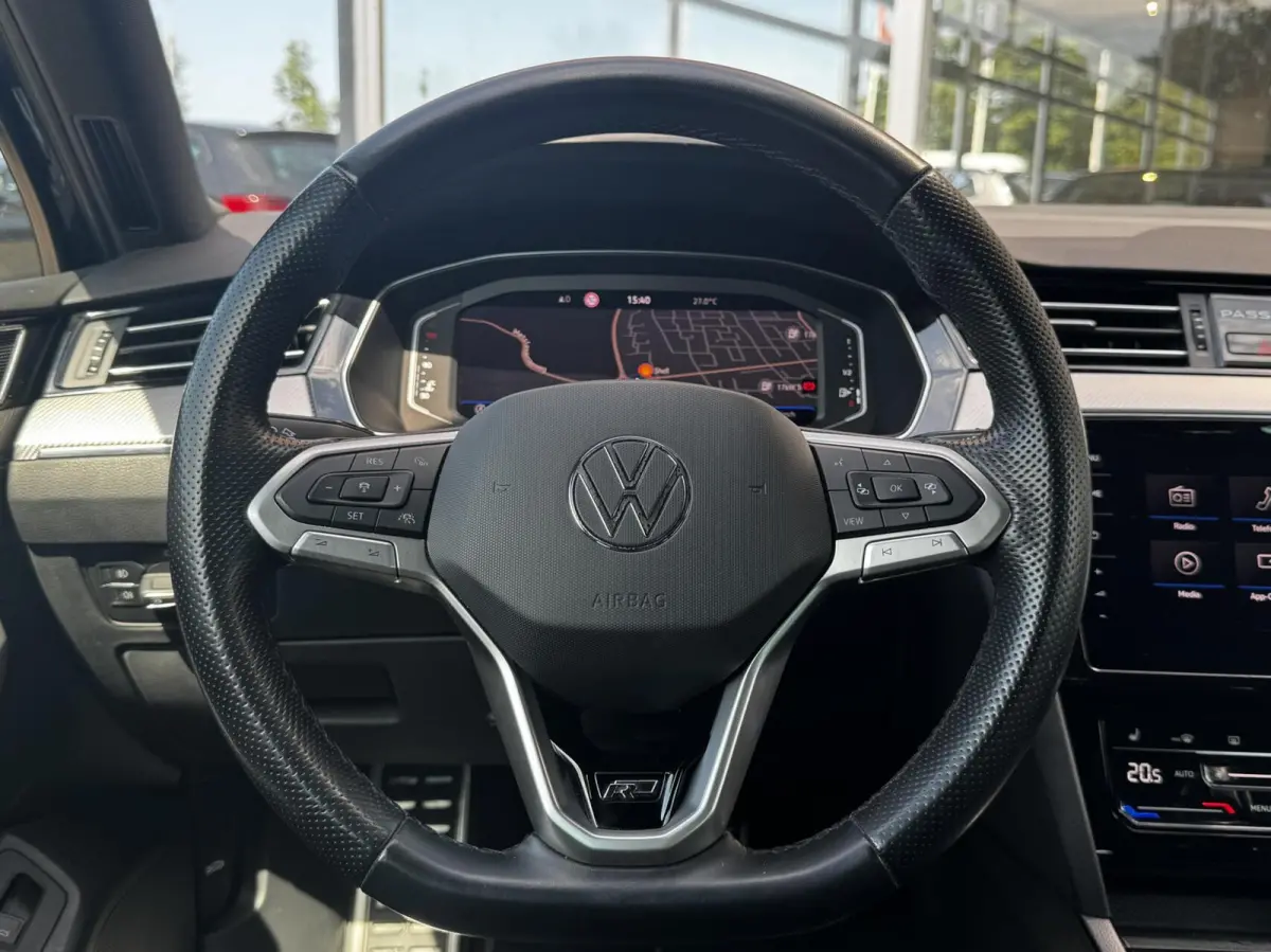 2.0TSI R-Line Business +|IQ|Trekha