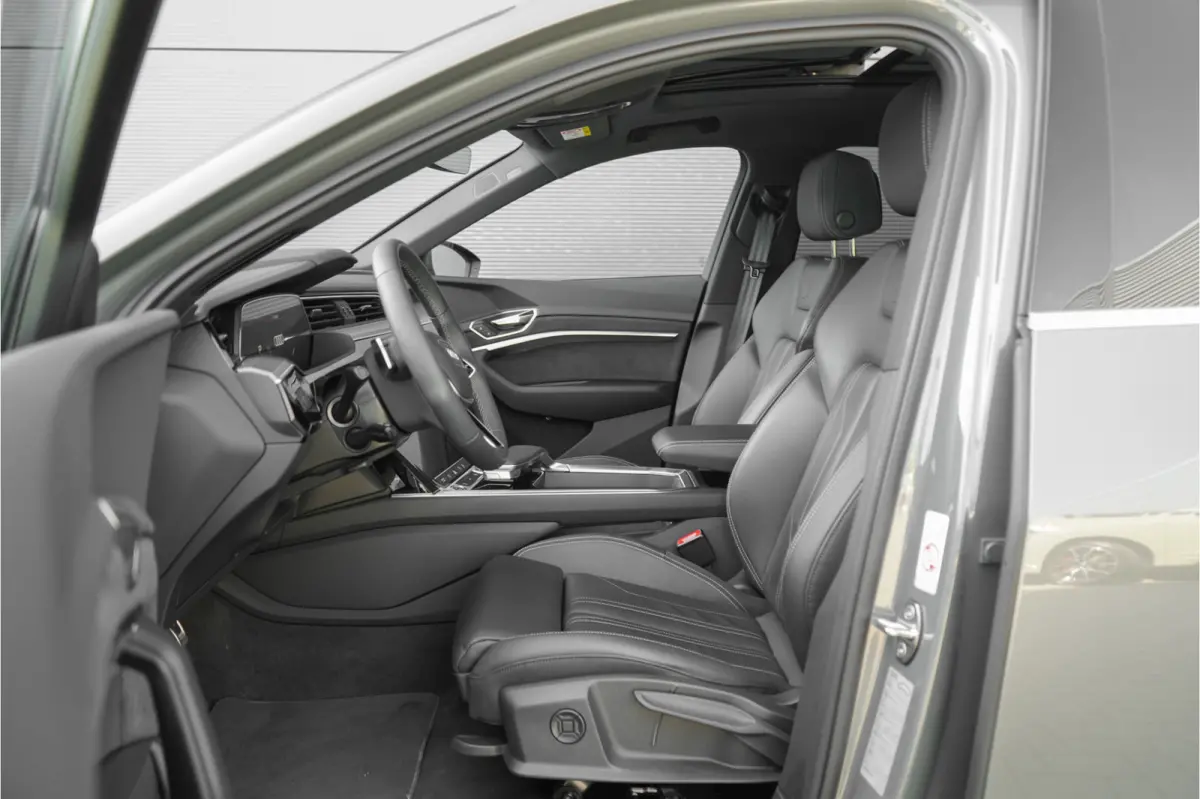 55 Quattro Advanced 115 kWh Pano ACC B&O 21"