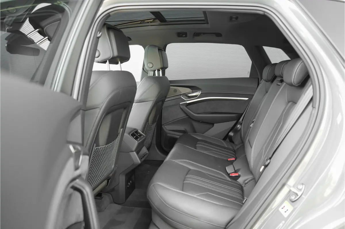 55 Quattro Advanced 115 kWh Pano ACC B&O 21"