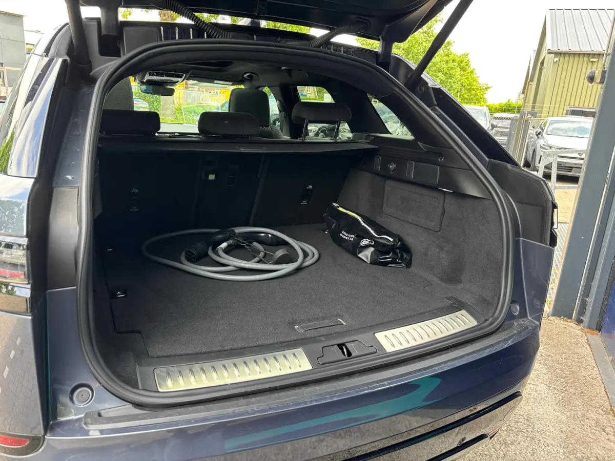 2.0 P400e R-Dynamic Panoramadak Camera Navigatie 21 incl LMV LED koplampen MERIDIAN AUDIO MEMORY ADAPTIVE CRUISE CONTROL