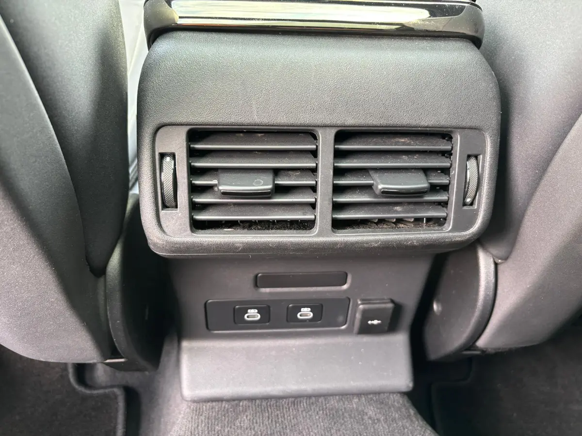 2.0 P400e R-Dynamic Panoramadak Camera Navigatie 21 incl LMV LED koplampen MERIDIAN AUDIO MEMORY ADAPTIVE CRUISE CONTROL