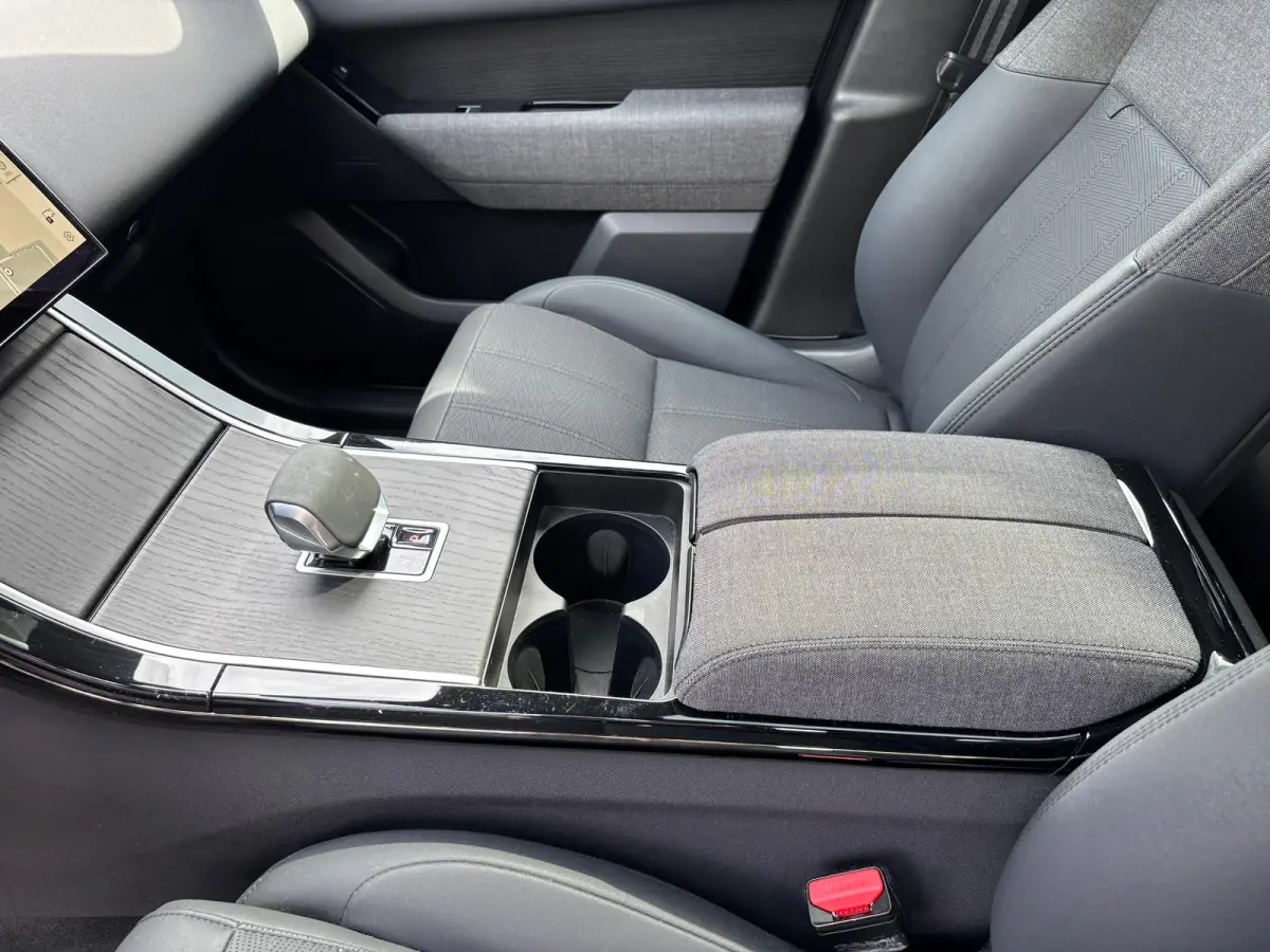 2.0 P400e R-Dynamic Panoramadak Camera Navigatie 21 incl LMV LED koplampen MERIDIAN AUDIO MEMORY ADAPTIVE CRUISE CONTROL