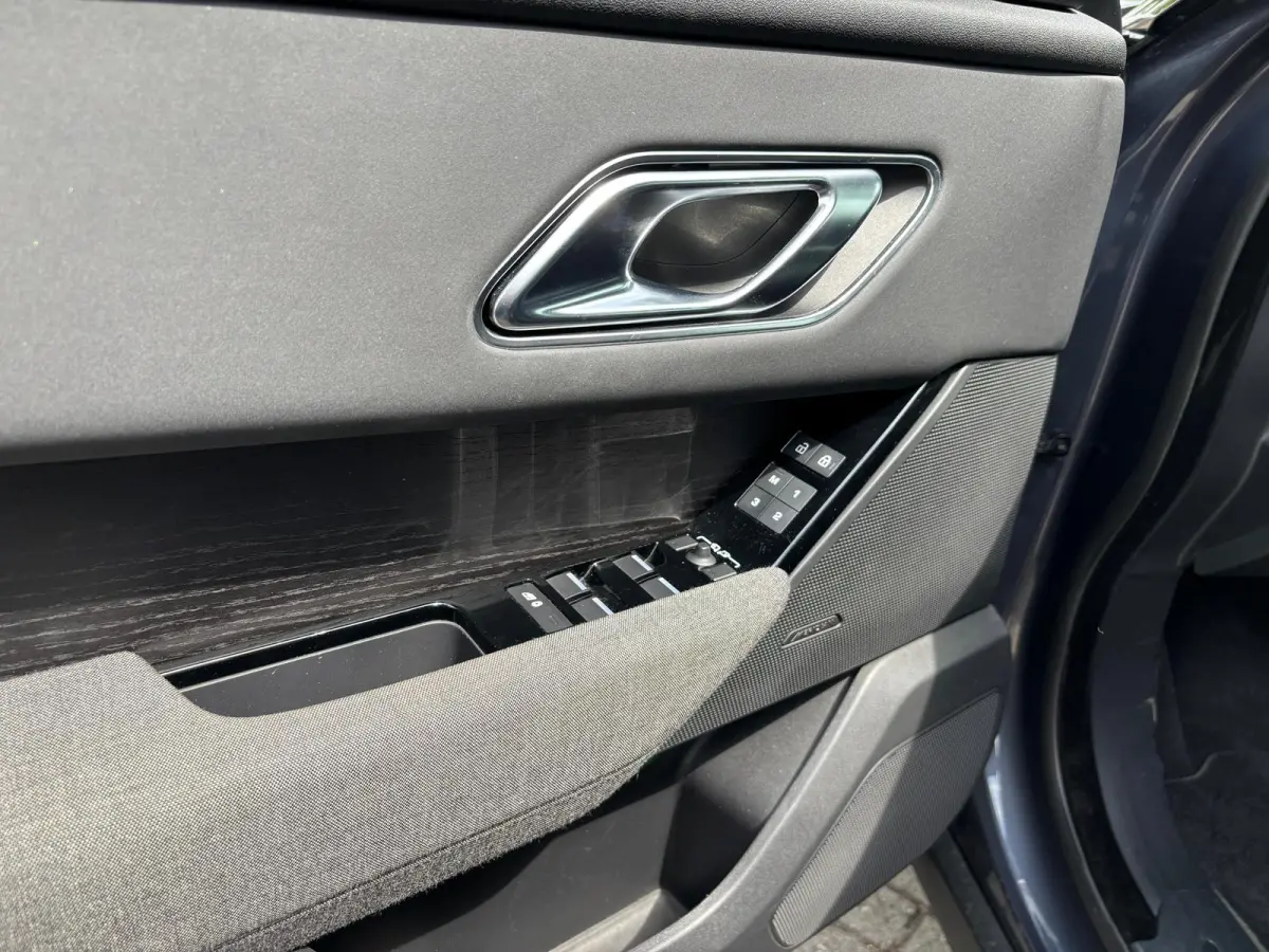 2.0 P400e R-Dynamic Panoramadak Camera Navigatie 21 incl LMV LED koplampen MERIDIAN AUDIO MEMORY ADAPTIVE CRUISE CONTROL