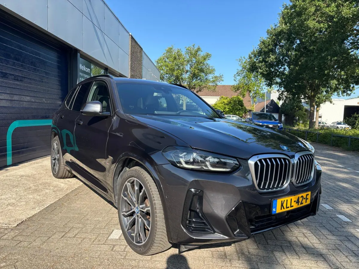 xDrive30e High Executive M-Sport Panoramadak Harman Kardon 20 inch LMV Head-up display