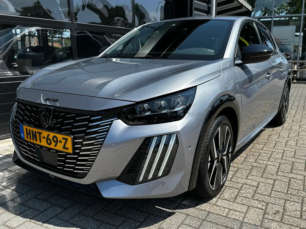 1.2 Turbo 100 PK GT | ADAPTIEVE CRUISE CONTROL| DODEHOEK DETECTIE| CAMERA VOOR & ACHTER| KEYLESS ENTRY & START| FULL LED| DEALER ONDERHOUDEN|