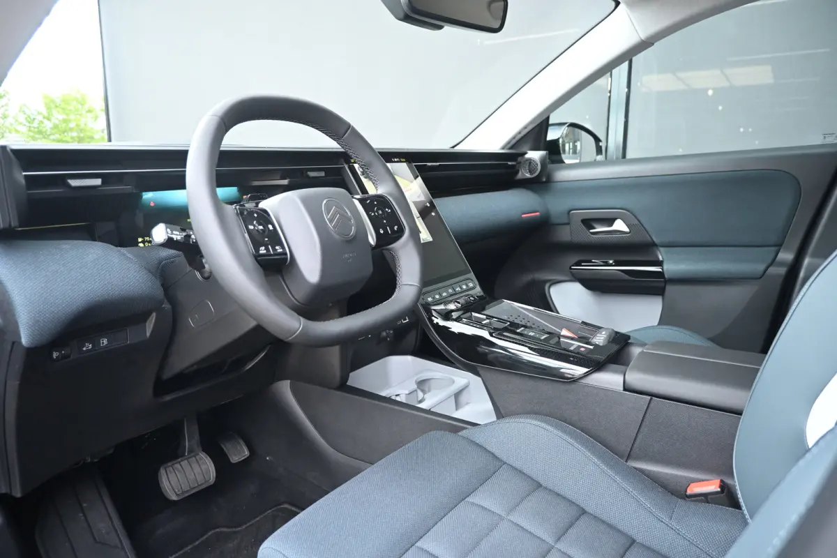 1.6 Plug-In Hybrid 195 Business Tot 8 Jaar Garantie! | 7,4kW Lader | Adaptive Cruise | Comfortstoelen | Keyless-Entry | Navigatie | 360 Camera | !!