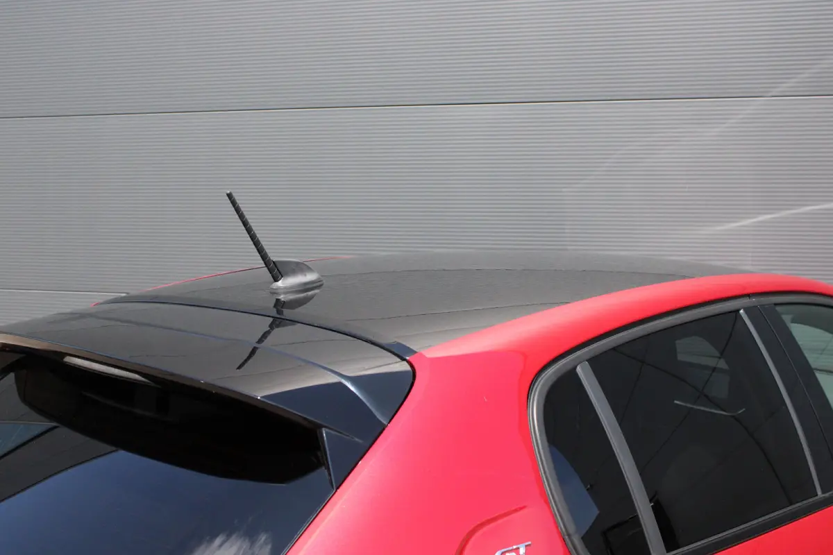 1.2 PureTech GT Pack | Navigatie | Camera | Stoelverwarming | Trekhaak | Alcantara | NL auto | Apple Carplay |