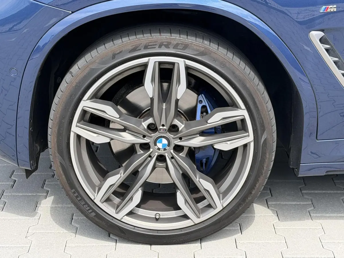 M40i xDrive High Executive - Phytonic Blue Pearl Metallic