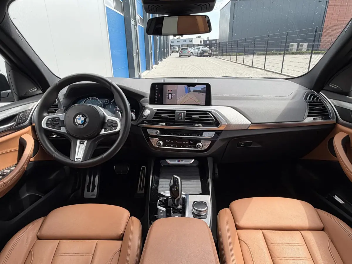 M40i xDrive High Executive - Phytonic Blue Pearl Metallic