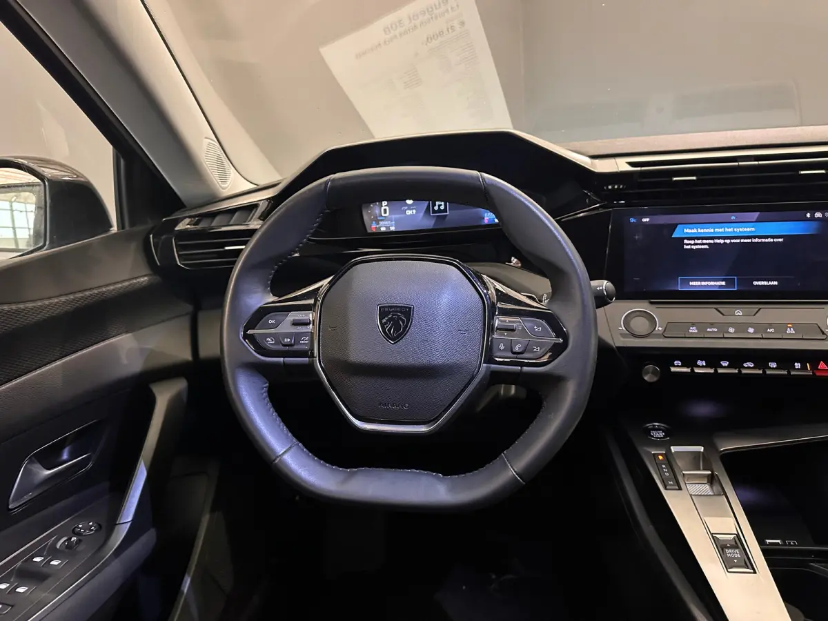 1.2 PureTech Active Pack Business Afneembare Trekhaak | 16" Lichtmetaal | Cruise | Parkeersensoren achter | Airco | Apple Carplay/Android Auto | Cruise control