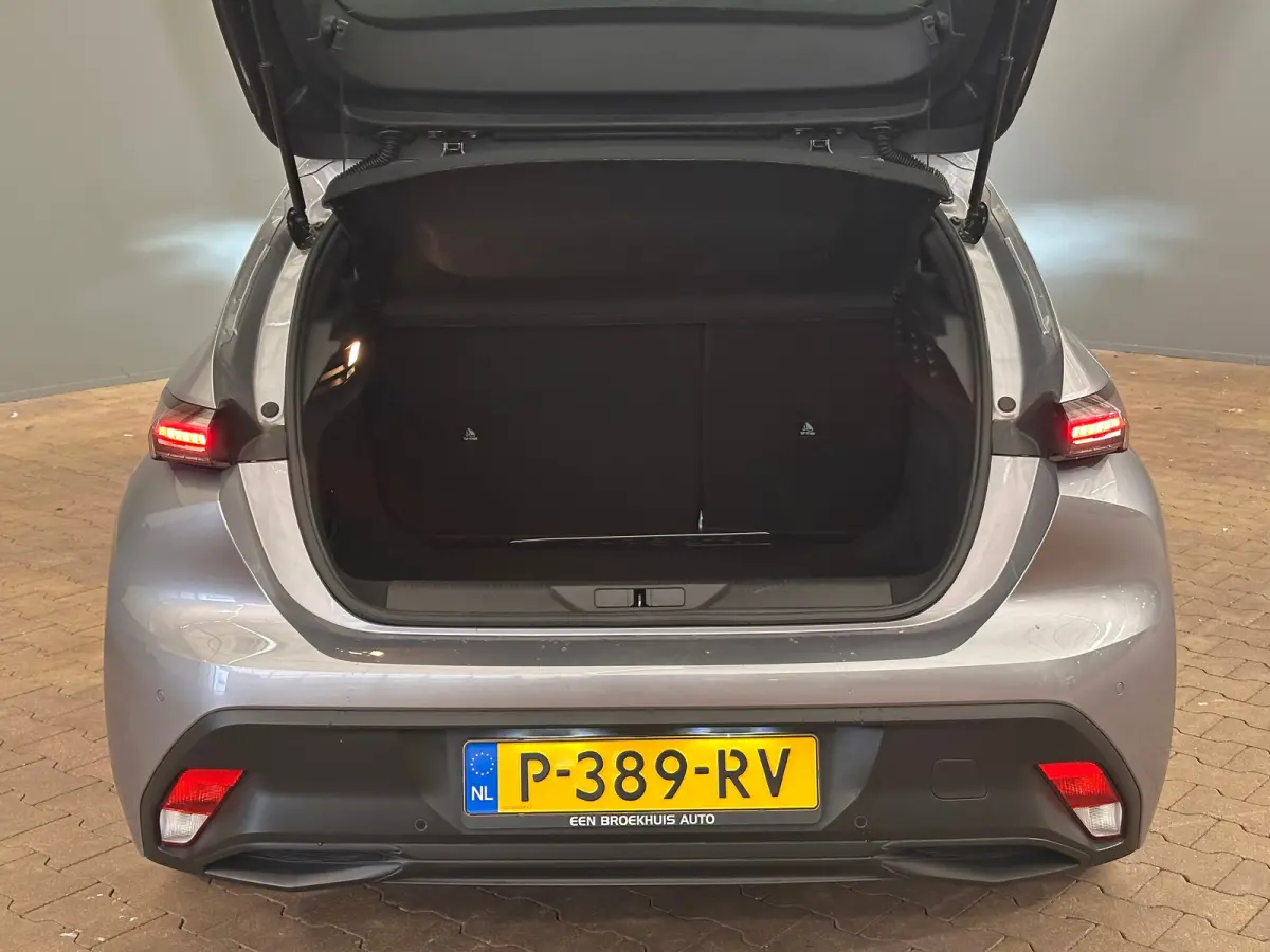 1.2 PureTech Active Pack Business Afneembare Trekhaak | 16" Lichtmetaal | Cruise | Parkeersensoren achter | Airco | Apple Carplay/Android Auto | Cruise control