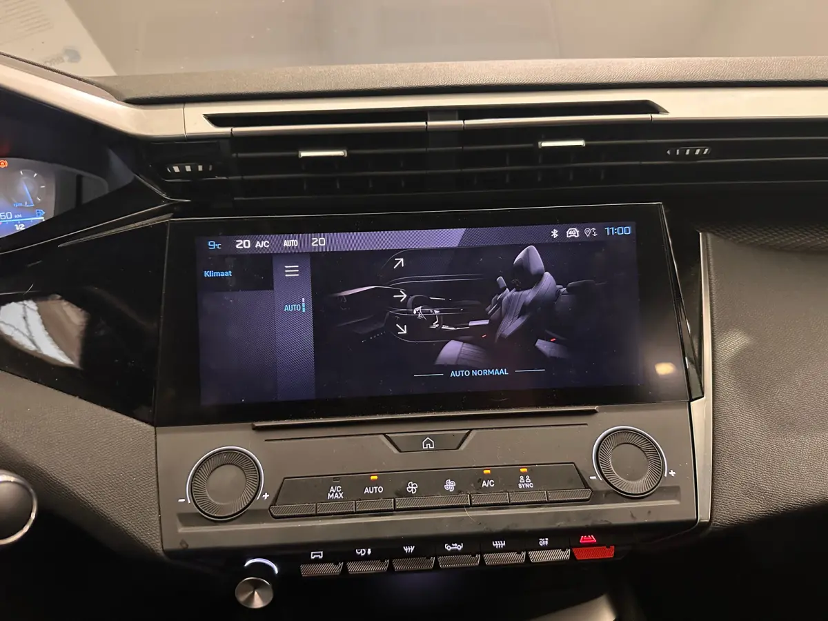 1.2 PureTech Active Pack Business Afneembare Trekhaak | 16" Lichtmetaal | Cruise | Parkeersensoren achter | Airco | Apple Carplay/Android Auto | Cruise control