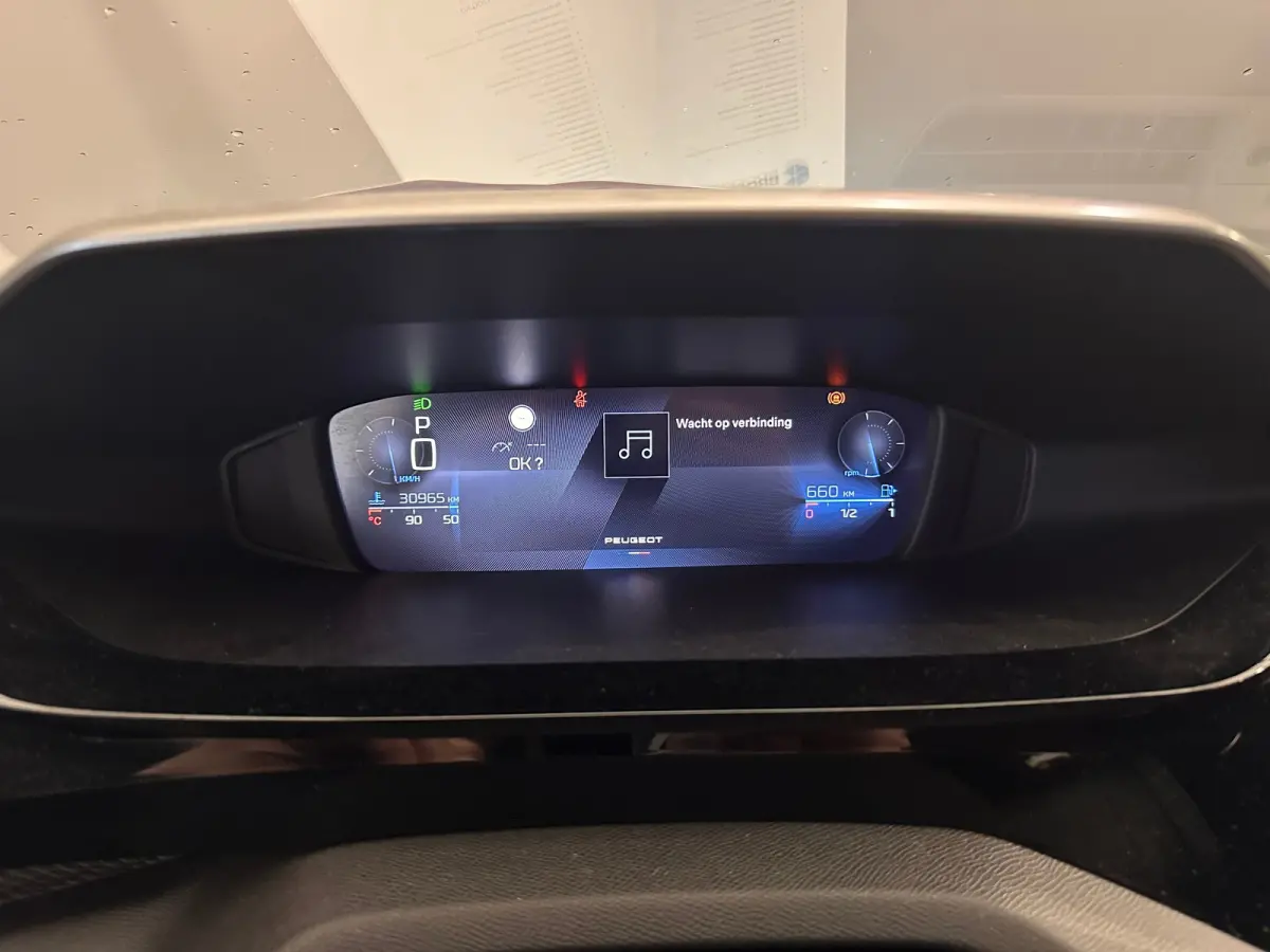 1.2 PureTech Active Pack Business Afneembare Trekhaak | 16" Lichtmetaal | Cruise | Parkeersensoren achter | Airco | Apple Carplay/Android Auto | Cruise control