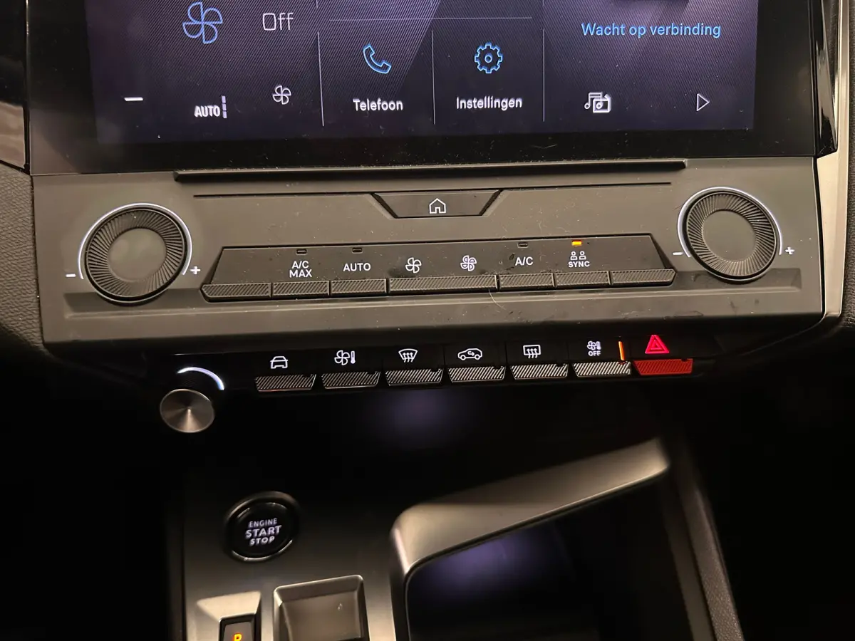 1.2 PureTech Active Pack Business Afneembare Trekhaak | 16" Lichtmetaal | Cruise | Parkeersensoren achter | Airco | Apple Carplay/Android Auto | Cruise control