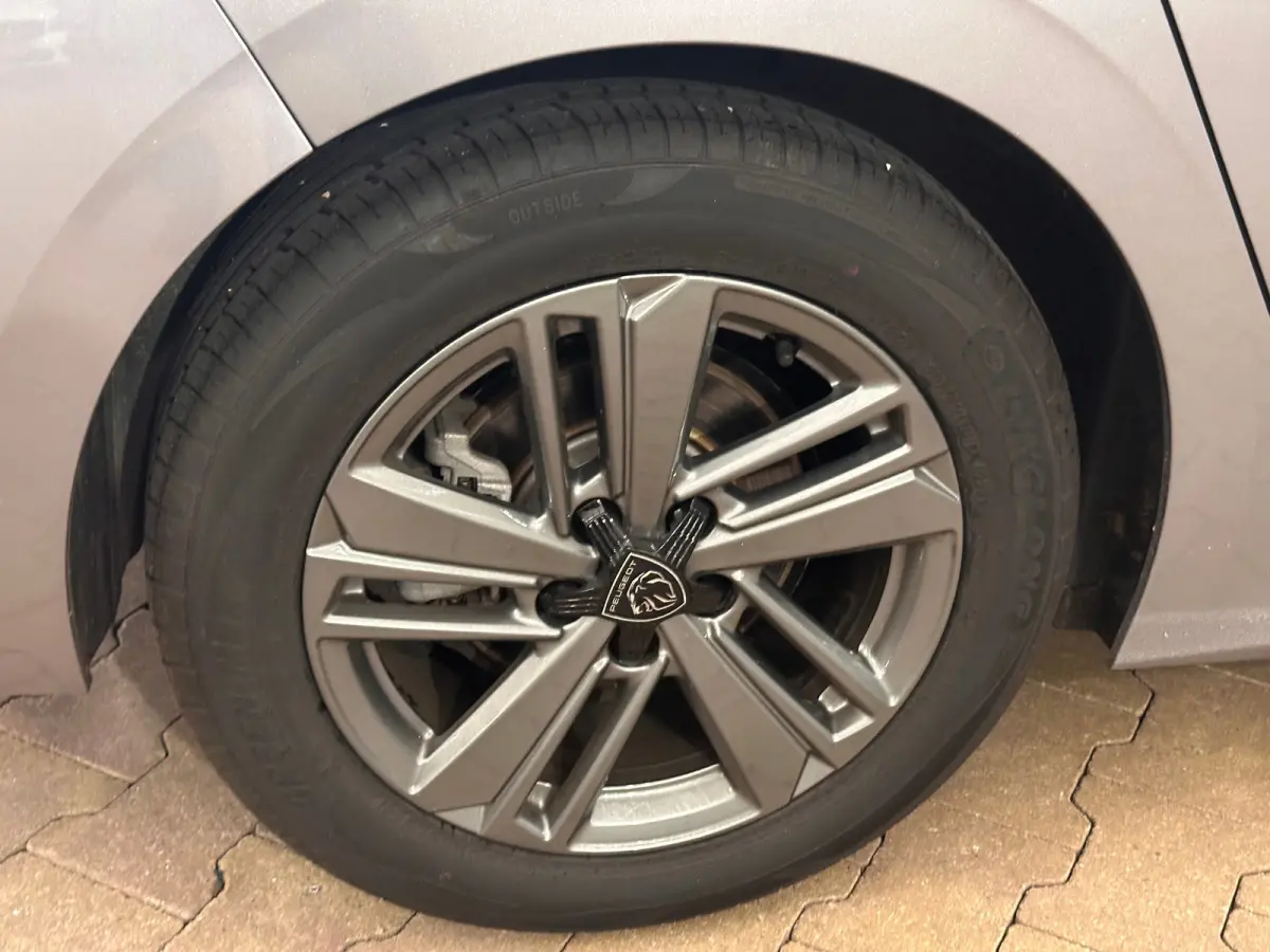 1.2 PureTech Active Pack Business Afneembare Trekhaak | 16" Lichtmetaal | Cruise | Parkeersensoren achter | Airco | Apple Carplay/Android Auto | Cruise control