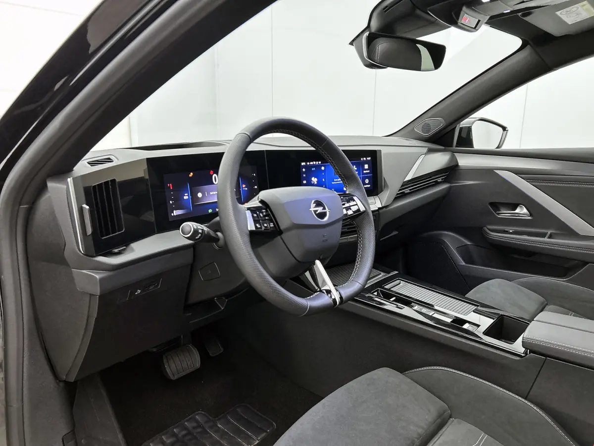 1.2 Turbo GS VOL!!! (Dealer OndH, Fabrieksgarantie, Pano, Carplay, Camera, Head-up, Stuur+Stoel Ver, Etc)