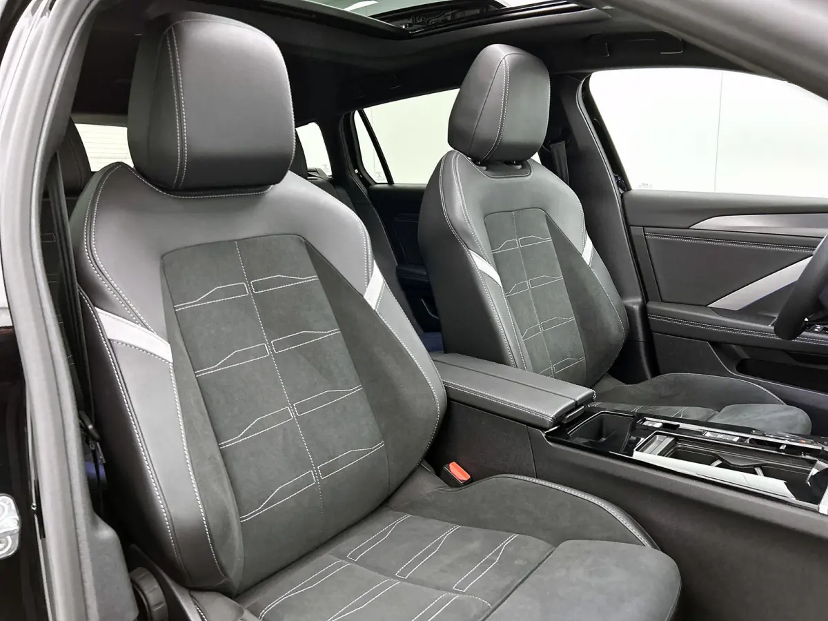 1.2 Turbo GS VOL!!! (Dealer OndH, Fabrieksgarantie, Pano, Carplay, Camera, Head-up, Stuur+Stoel Ver, Etc)