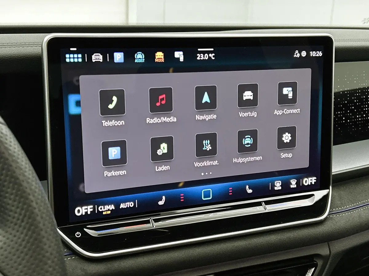 1.5 eHybrid R-Line Edition SoH 99,92% | 204 PK | Automaat | Stoel en Stuurverwarming | Black Style | Navigatie | Stoel Massage
