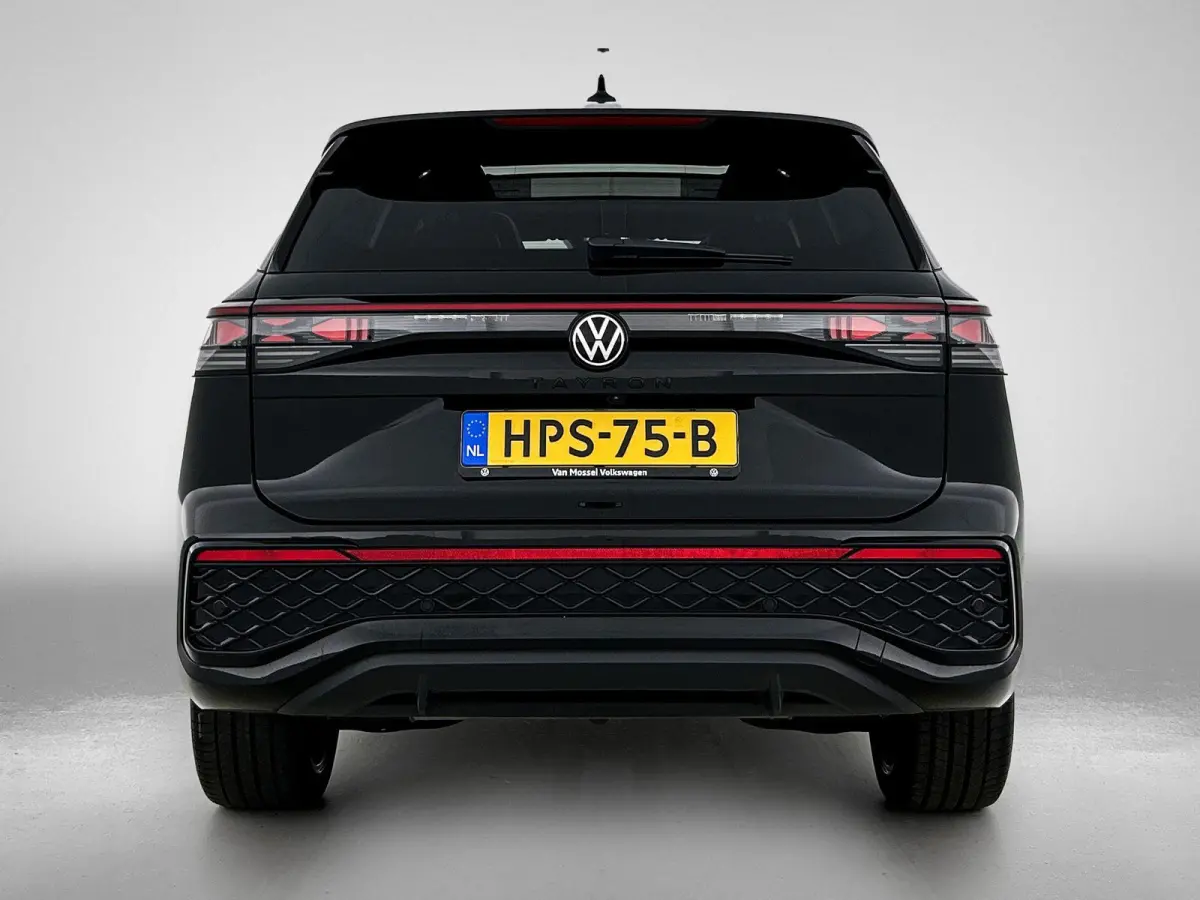 1.5 eHybrid R-Line Edition SoH 99,92% | 204 PK | Automaat | Stoel en Stuurverwarming | Black Style | Navigatie | Stoel Massage