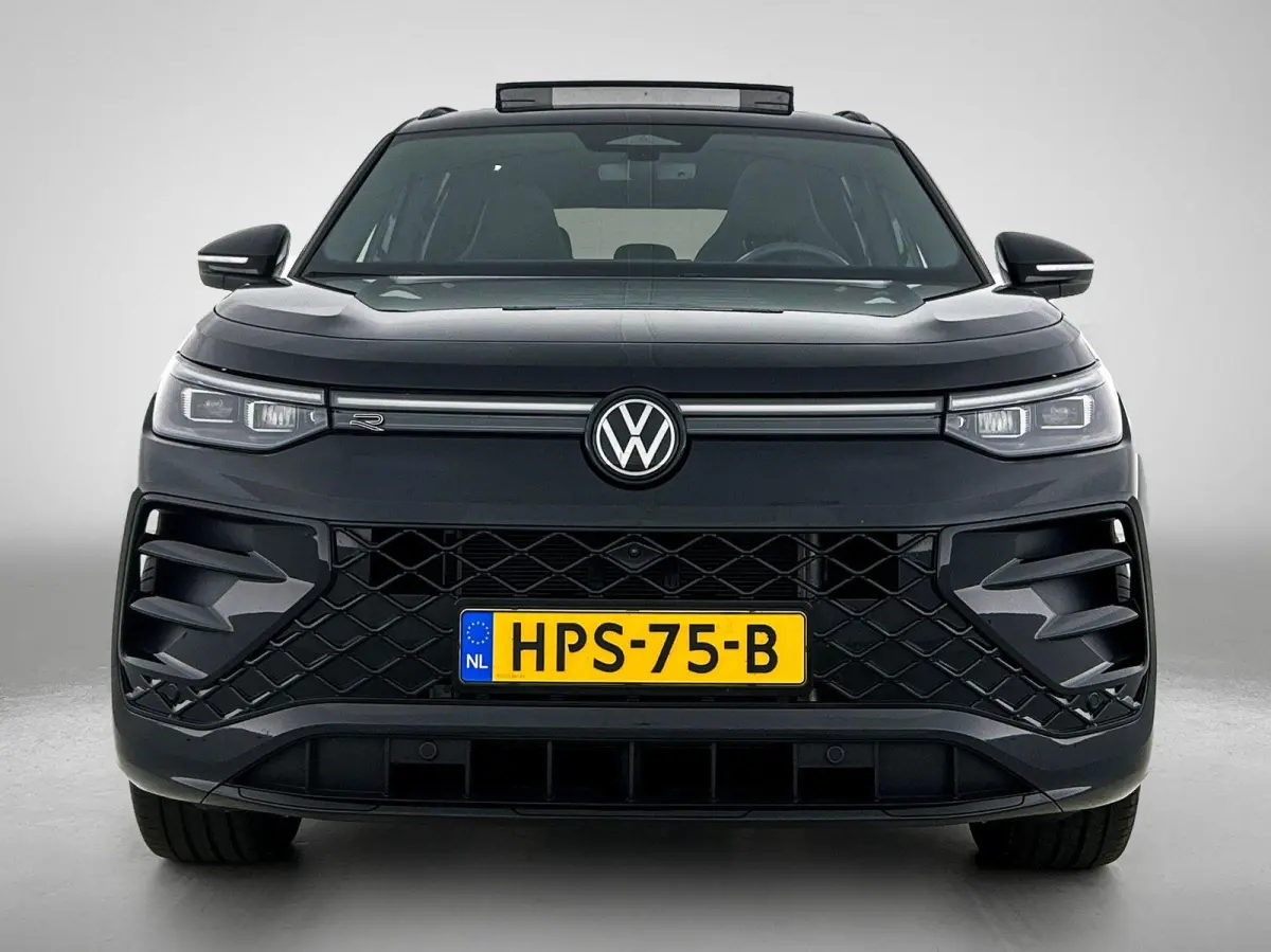 1.5 eHybrid R-Line Edition SoH 99,92% | 204 PK | Automaat | Stoel en Stuurverwarming | Black Style | Navigatie | Stoel Massage