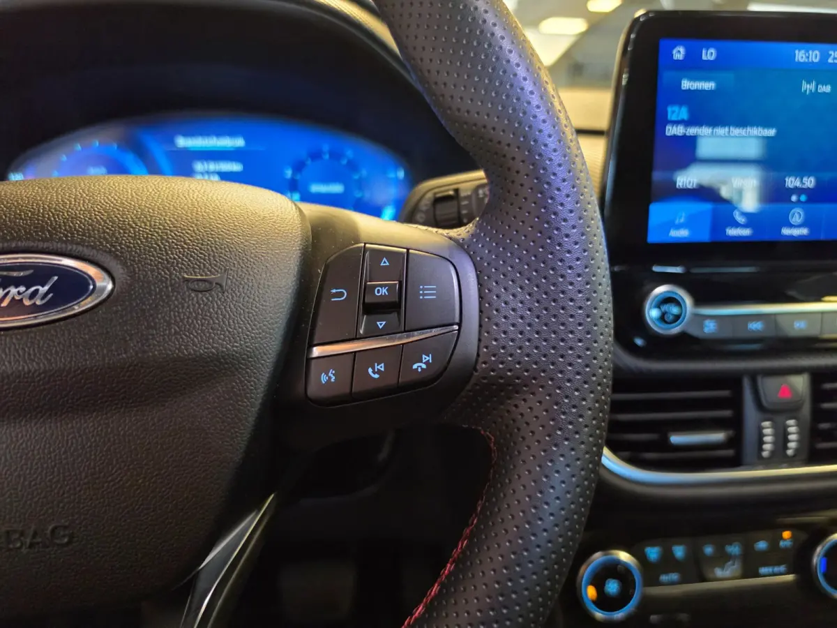1.0 EcoBoost ST-Line X l Carplay l B&O l Trekhaak l Camera