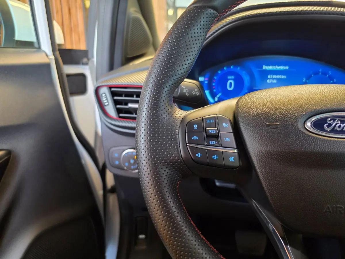 1.0 EcoBoost ST-Line X l Carplay l B&O l Trekhaak l Camera