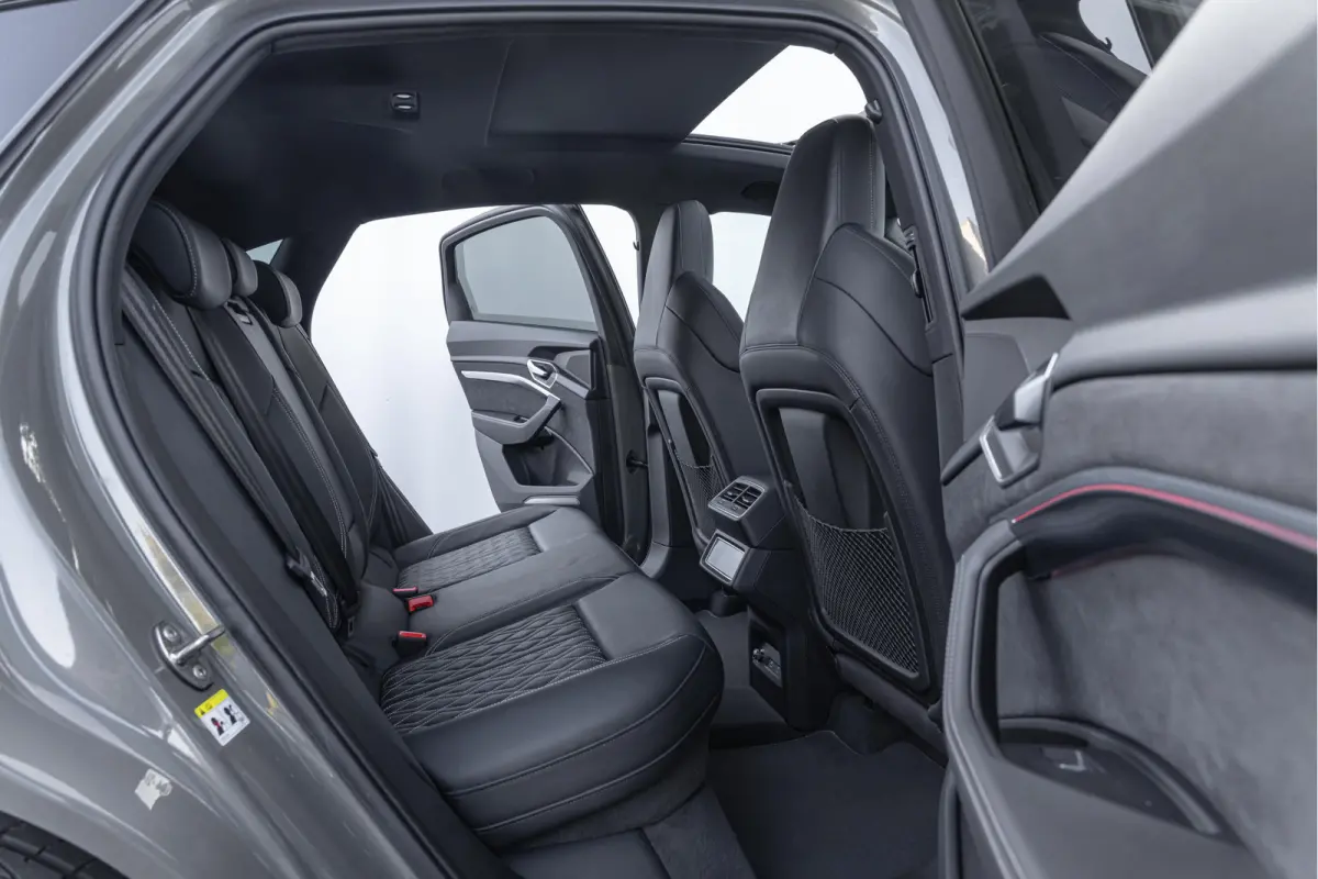 55 Quattro 115kw S-stoelen Pano Trekhaak HuD B&O