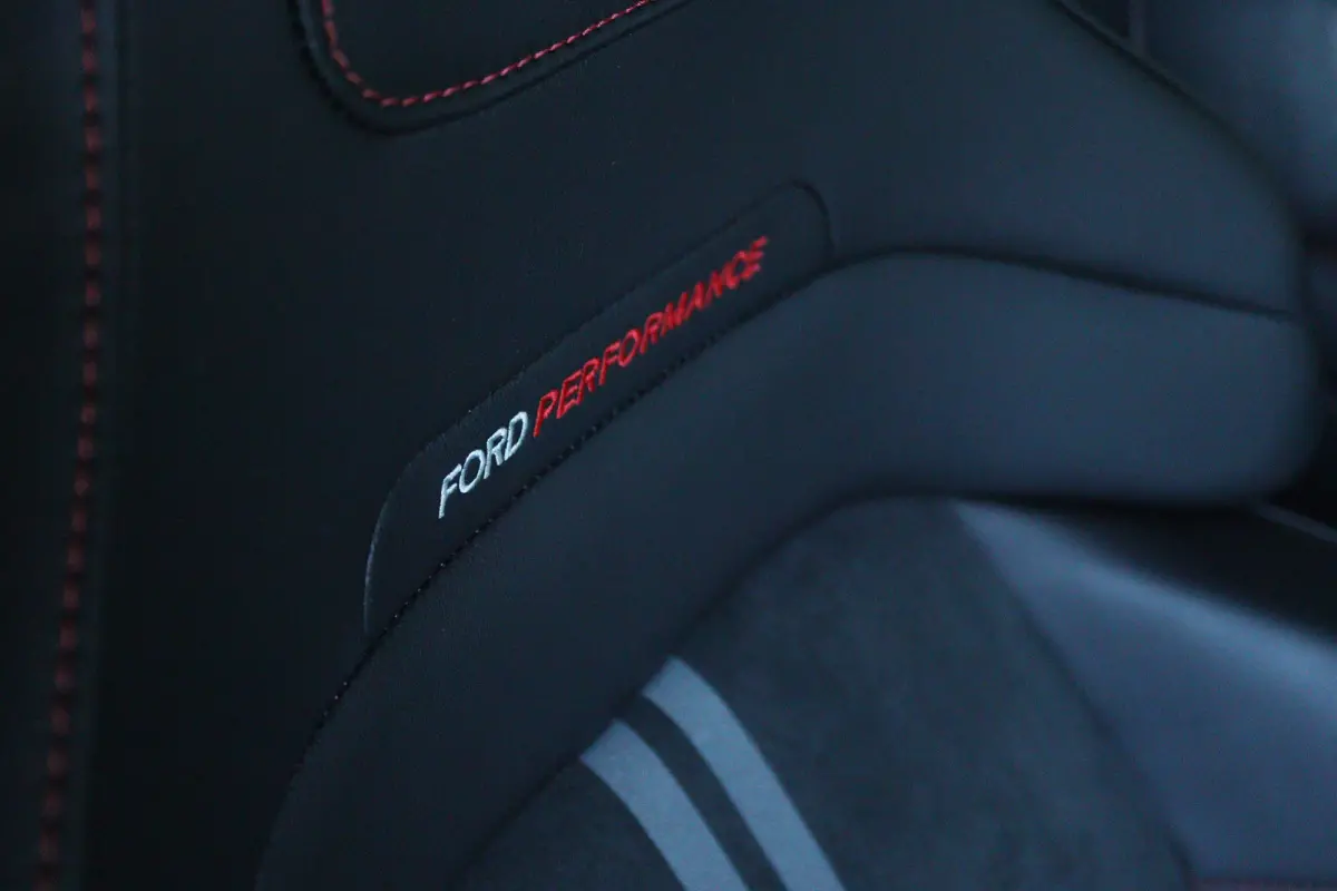 1.5 Ecoboost ST-X M260 | Mountune Stage 2 | Perf. Pack | B&O | Camera | Cruise Control | AGR | Stoel+Stuurverwarming | Carplay | Keyless | Kuipstoel
