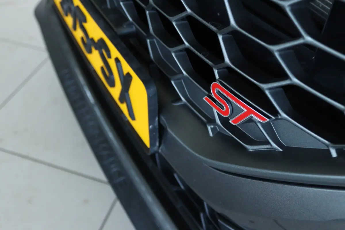 1.5 Ecoboost ST-X M260 | Mountune Stage 2 | Perf. Pack | B&O | Camera | Cruise Control | AGR | Stoel+Stuurverwarming | Carplay | Keyless | Kuipstoel