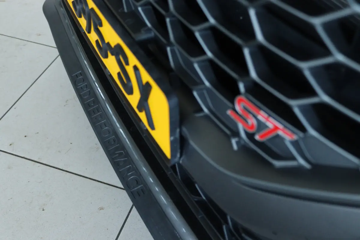 1.5 Ecoboost ST-X M260 | Mountune Stage 2 | Perf. Pack | B&O | Camera | Cruise Control | AGR | Stoel+Stuurverwarming | Carplay | Keyless | Kuipstoel