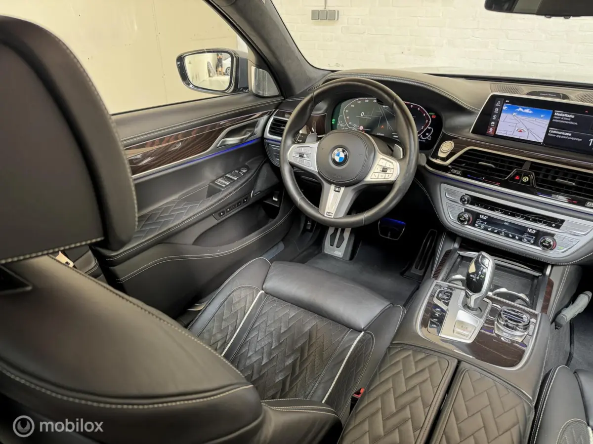 745Le LWB M-Sport / Bowers&Wilkins / Skylounge