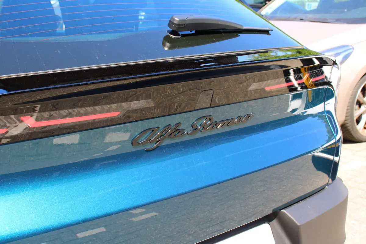 Elettrica Speciale 54 kWh | ADAPTIVE CRUISE | LED | PARK SENS | CLIMA | APPLE CARPLAY/ANDROID AUTO | LANE ASSIST | 18" LMV