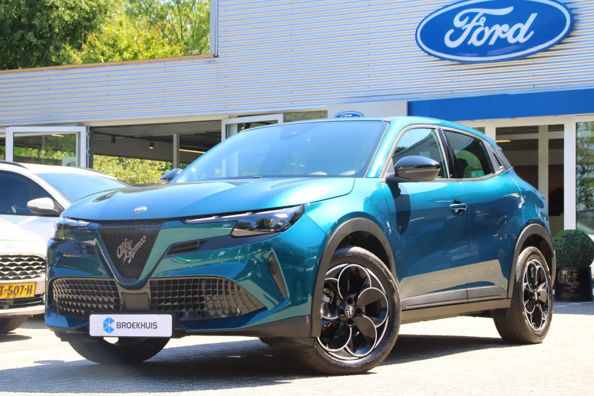 Elettrica Speciale 54 kWh | ADAPTIVE CRUISE | LED | PARK SENS | CLIMA | APPLE CARPLAY/ANDROID AUTO | LANE ASSIST | 18" LMV