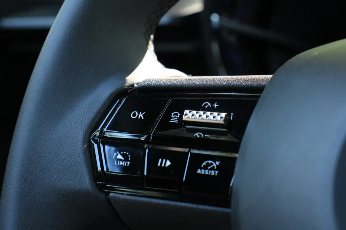 Elettrica Speciale 54 kWh | ADAPTIVE CRUISE | LED | PARK SENS | CLIMA | APPLE CARPLAY/ANDROID AUTO | LANE ASSIST | 18" LMV