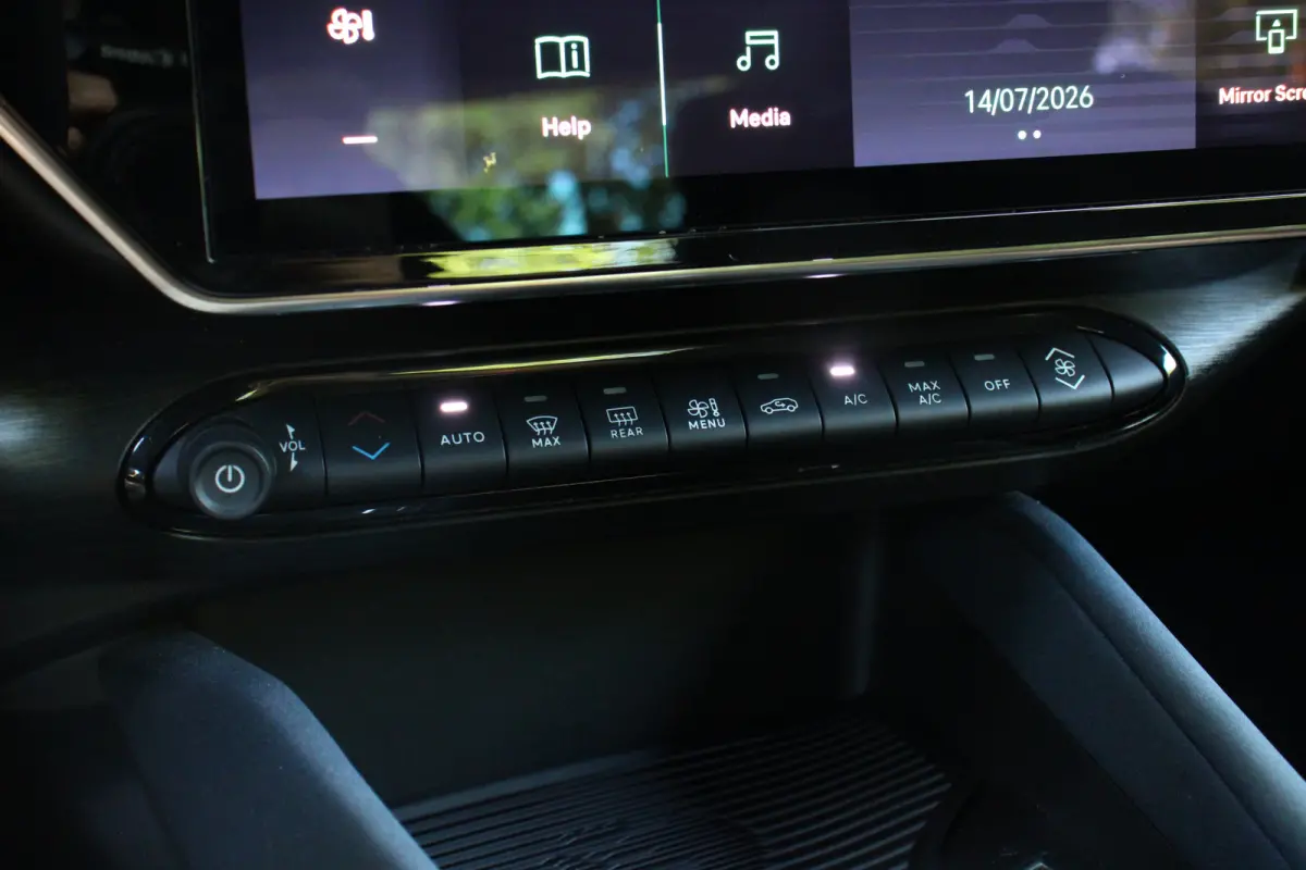 Elettrica Speciale 54 kWh | ADAPTIVE CRUISE | LED | PARK SENS | CLIMA | APPLE CARPLAY/ANDROID AUTO | LANE ASSIST | 18" LMV