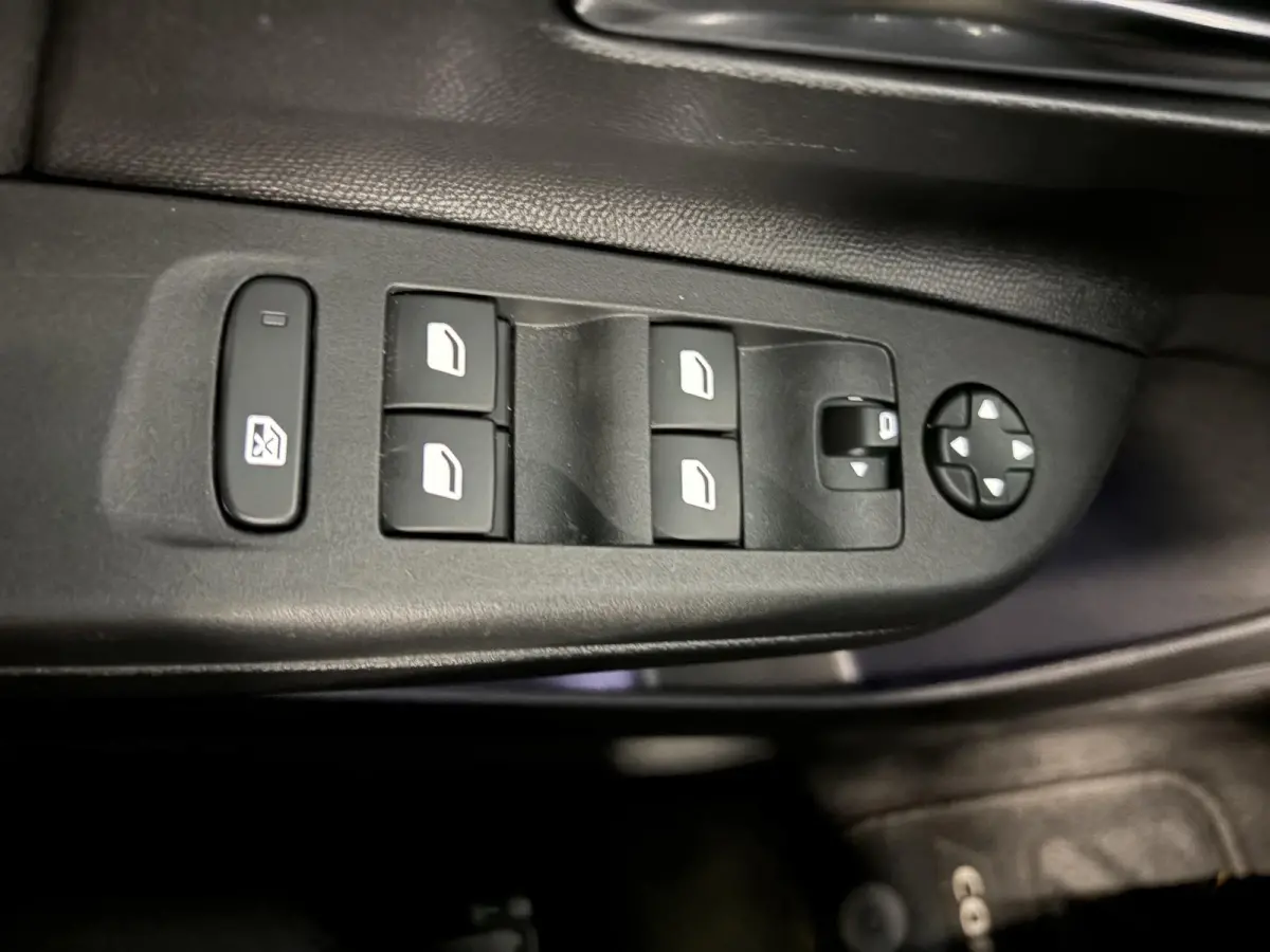 50 kWh 3 Fase Airco Cruise control LED Parkeersensoren