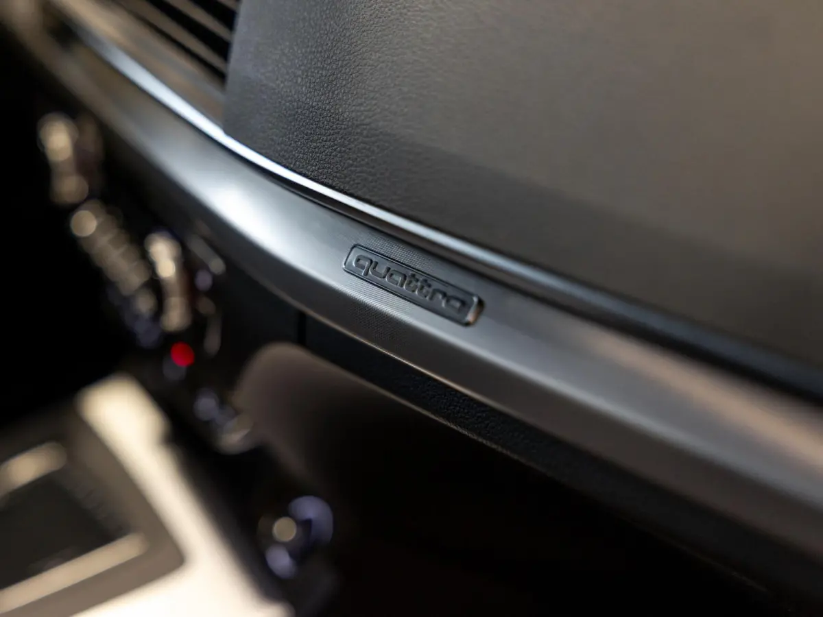 2.0 TFSI quattro Sport S-Line / 252pk / Apple carplay / Stoelverwarming / Adaptieve cruise control /