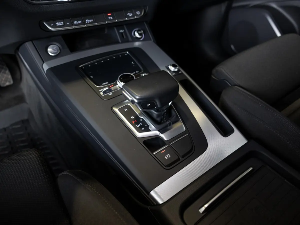 2.0 TFSI quattro Sport S-Line / 252pk / Apple carplay / Stoelverwarming / Adaptieve cruise control /