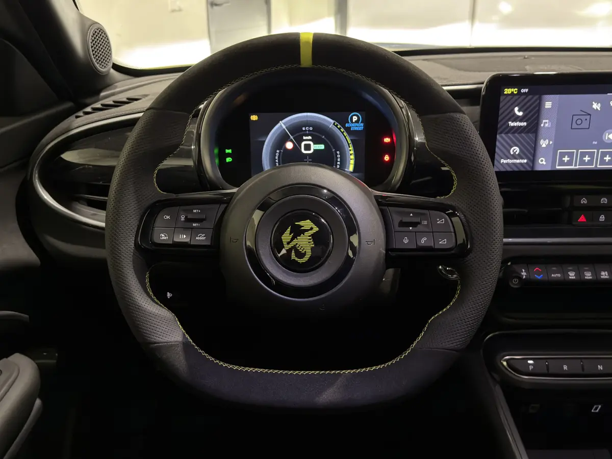 Abarth Turismo 54 kWh | Acid Green
