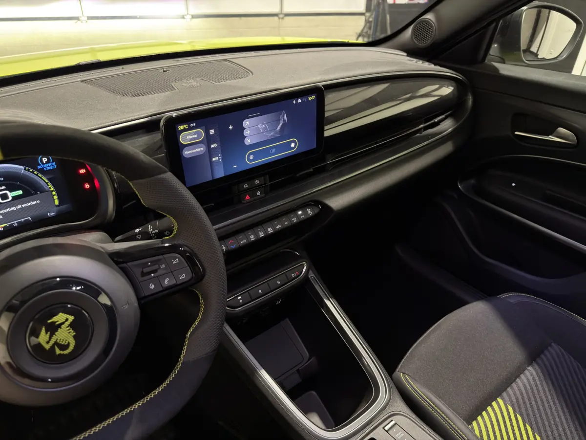 Abarth Turismo 54 kWh | Acid Green